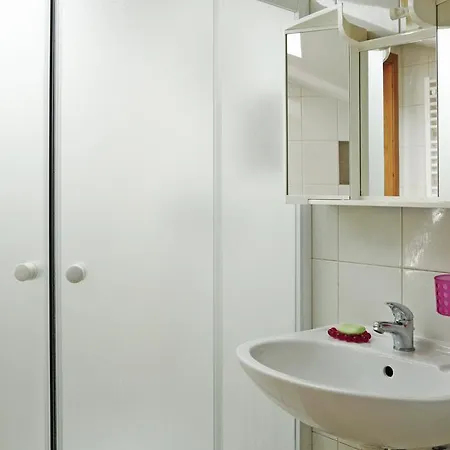 Peachy House * 里耶卡