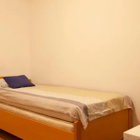 Peachy House דירה