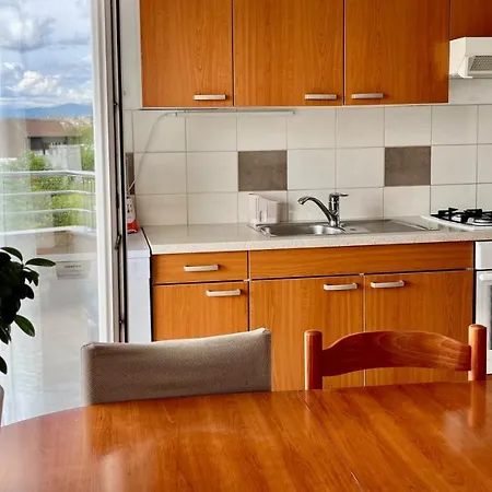 Peachy House Apartment